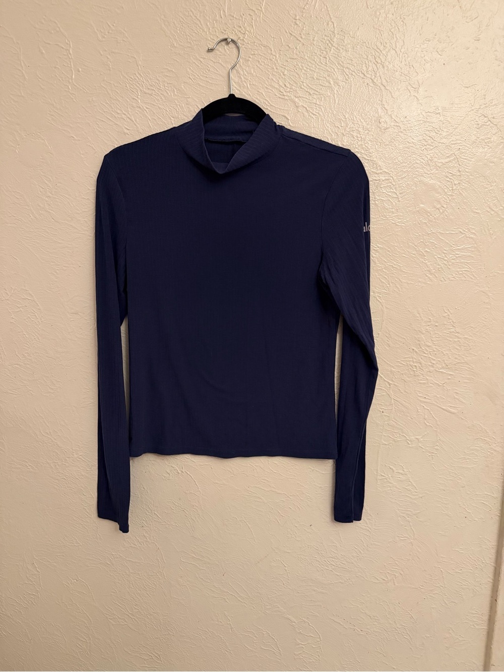 ALO Yoga Ribbed Long-Sleeve Mock Neck Top